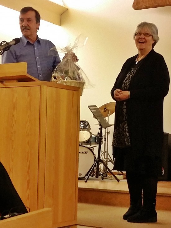 Sylvia Silverdahl hälsas välkommen som pastor i Framtidskyrkan. Christer Westman skickar med två bibelord: Jos1:6 samt2Krön 15:7